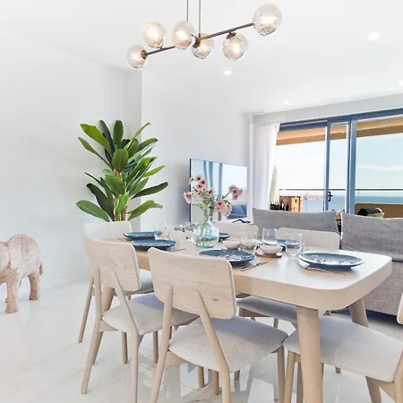 Apartment Luxury 3-bdr *