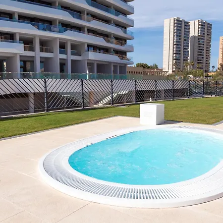 Luxury 3-bdr Apartment Benidorm